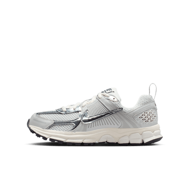 NIKE VOMERO 5 BIG KIDS' SHOES
