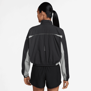 NIKE SWIFT WOMEN'S REPEL UV PROTECTION RUNNING JACKET