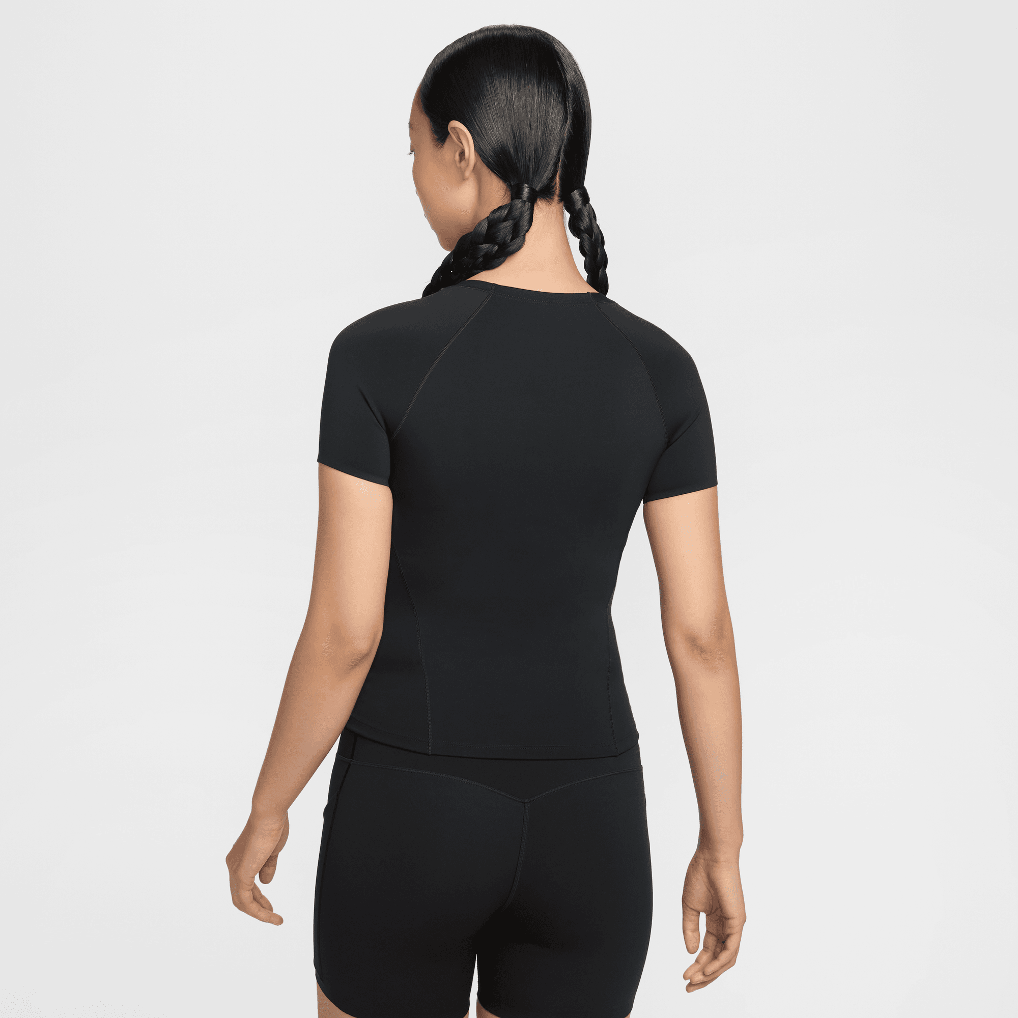 NIKE UNIVERSA WOMEN'S DRI-FIT SHORT-SLEEVE TOP