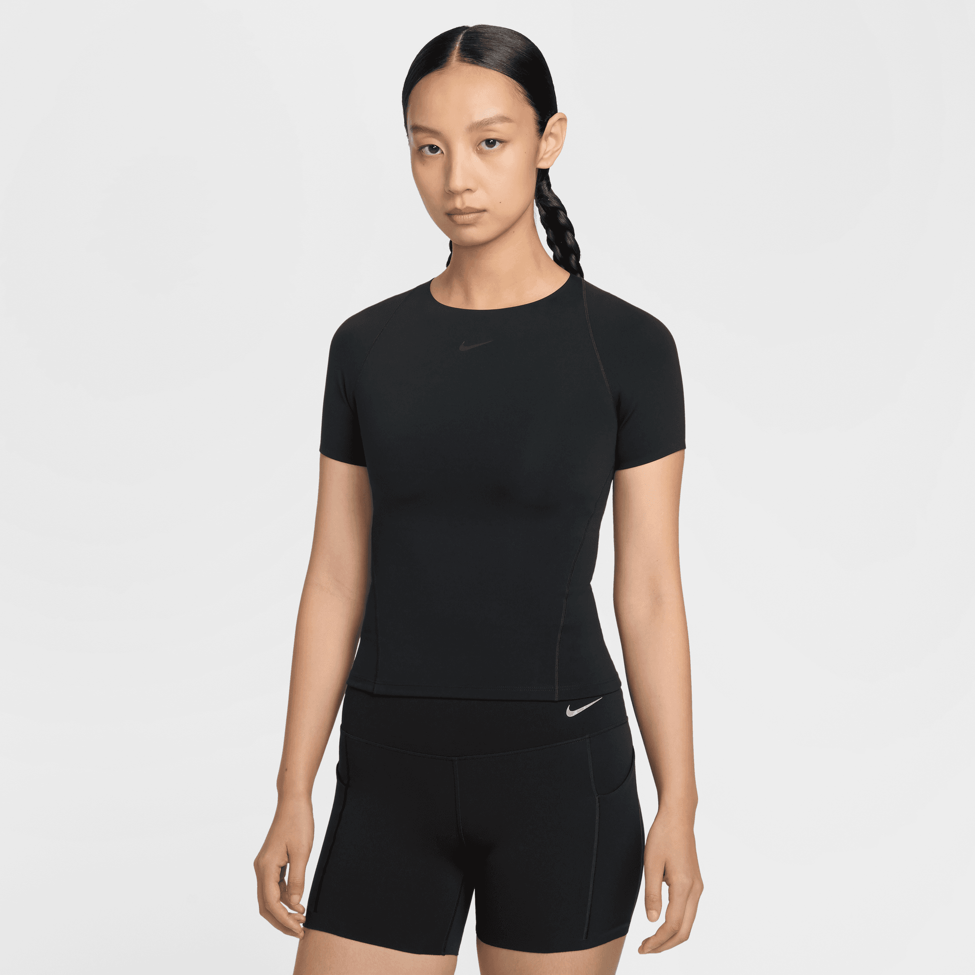 NIKE UNIVERSA WOMEN'S DRI-FIT SHORT-SLEEVE TOP