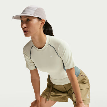 NIKE ACG "WILDSEE" WOMEN'S DRI-FIT SHORT-SLEEVE BASE LAYER TOP