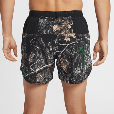 NIKE STRIDE MEN'S DRI-FIT 5" BRIEF-LINED REALTREE RUNNING SHORTS