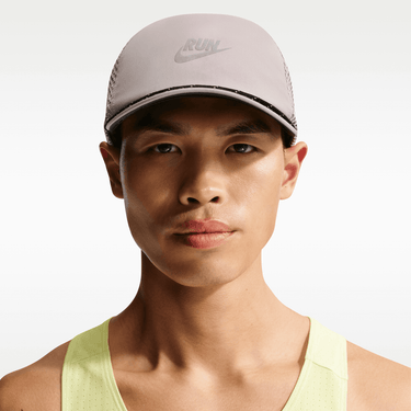 NIKE PRO DRI-FIT UNSTRUCTURED SWOOSH RUN CAP