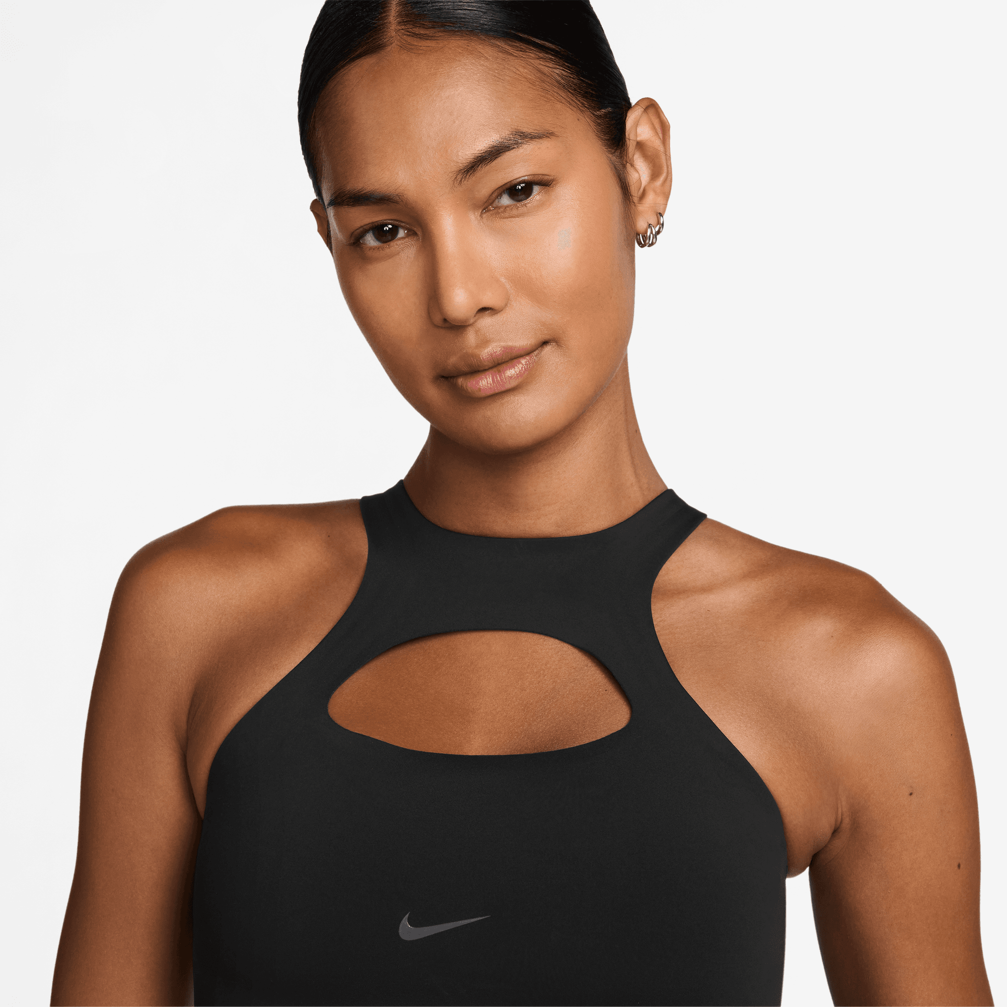 NIKE UNIVERSA WOMEN'S MEDIUM-SUPPORT PADDED SPORTS BRA