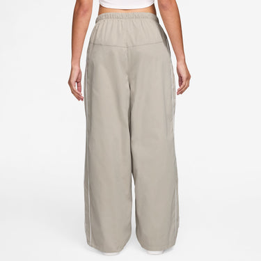 NIKE SPORTSWEAR WOMEN'S LOOSE HIGH-WAISTED TRACK PANTS