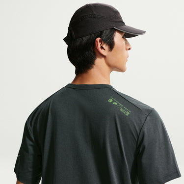 NIKE HYVERSE MEN'S DRI-FIT UV SHORT-SLEEVE RUNNING TOP