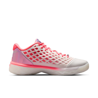 KOBE III LOW PROTRO MEN'S BASKETBALL SHOES