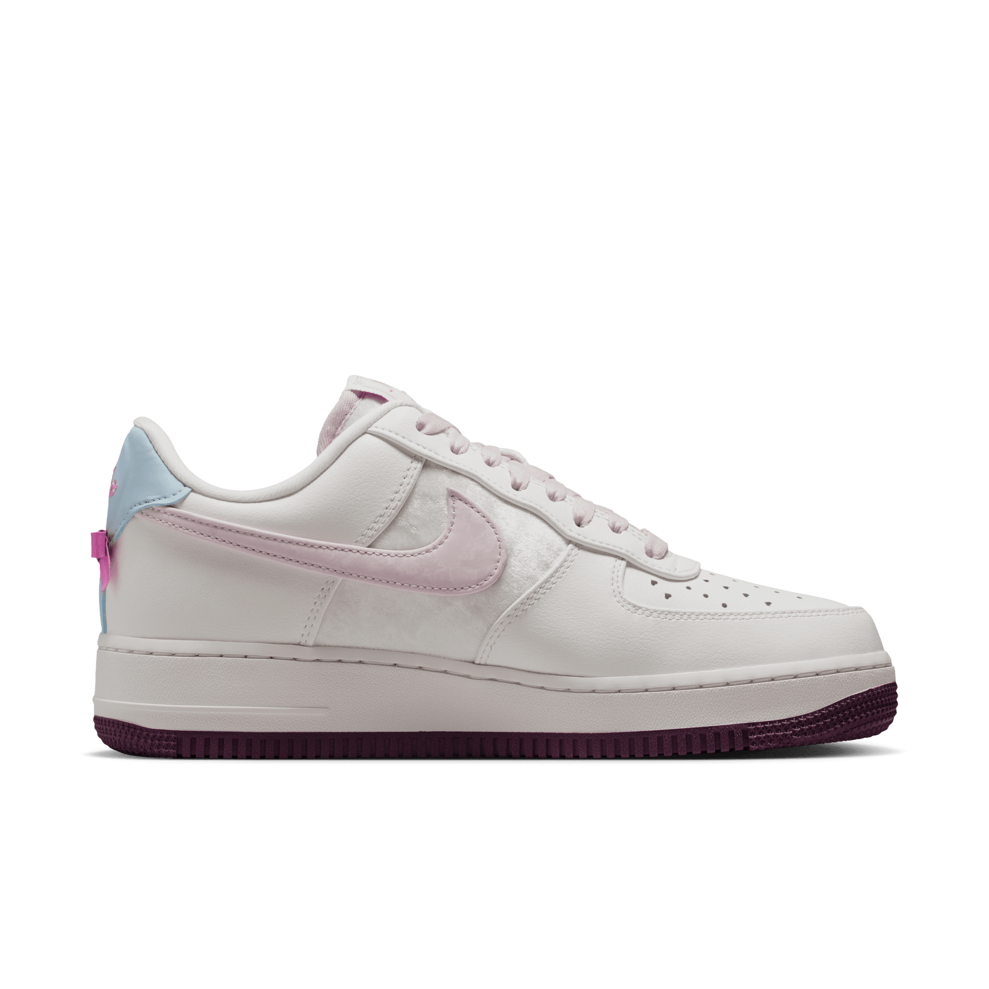 NIKE AIR FORCE 1 '07 WOMEN'S SHOES