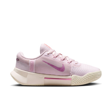 NIKE ZOOM GP CHALLENGE 1.5 PRM WOMEN'S HARD COURT TENNIS SHOES