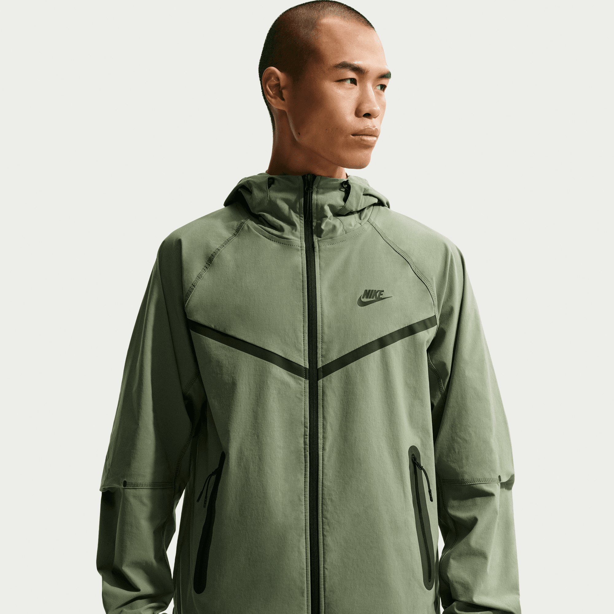 NIKE TECH MEN'S DRI-FIT WOVEN FULL-ZIP WINDRUNNER JACKET