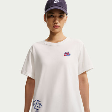 NIKE SPORTSWEAR CLASSIC WOMEN'S OVERSIZED T-SHIRT