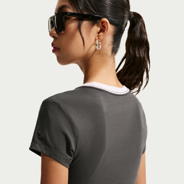 NIKE SPORTSWEAR CHILL KNIT WOMEN'S T-SHIRT
