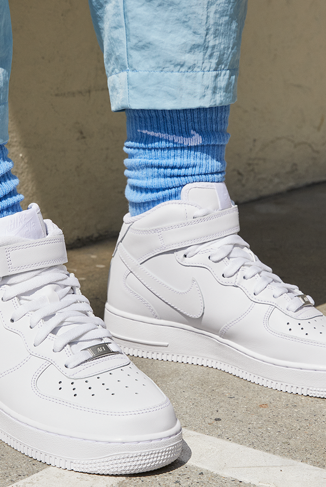 Nike air force mid top women's
