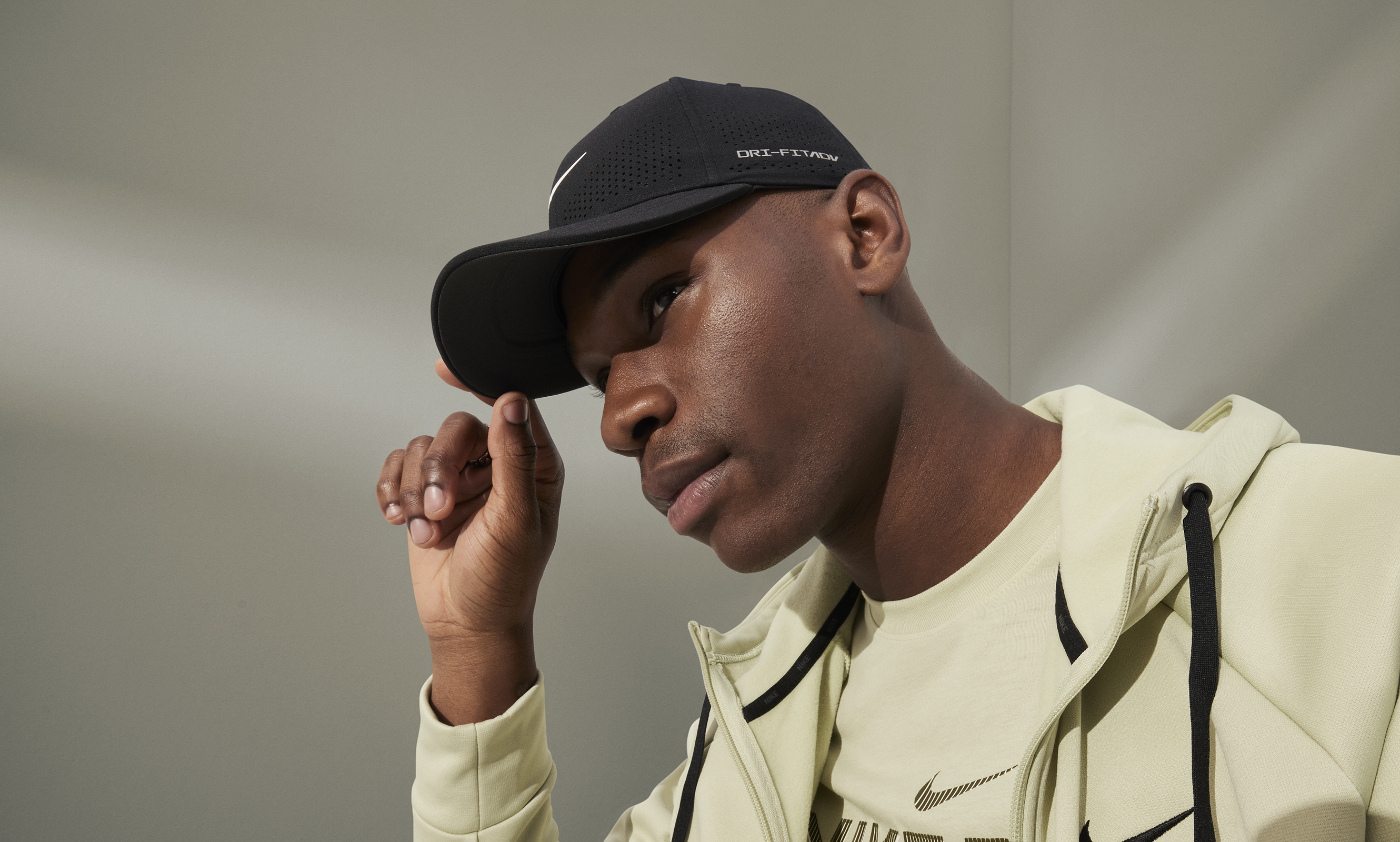 NIKE DRI-FIT ADV RISE STRUCTURED SWOOSHFLEX CAP