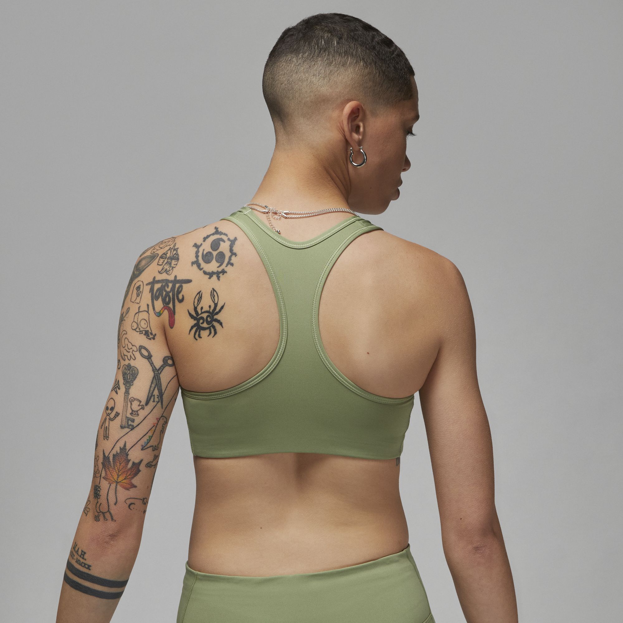 JORDAN JUMPMAN WOMENS MEDIUM-SUPPORT 1-PIECE PAD SPORTS BRA