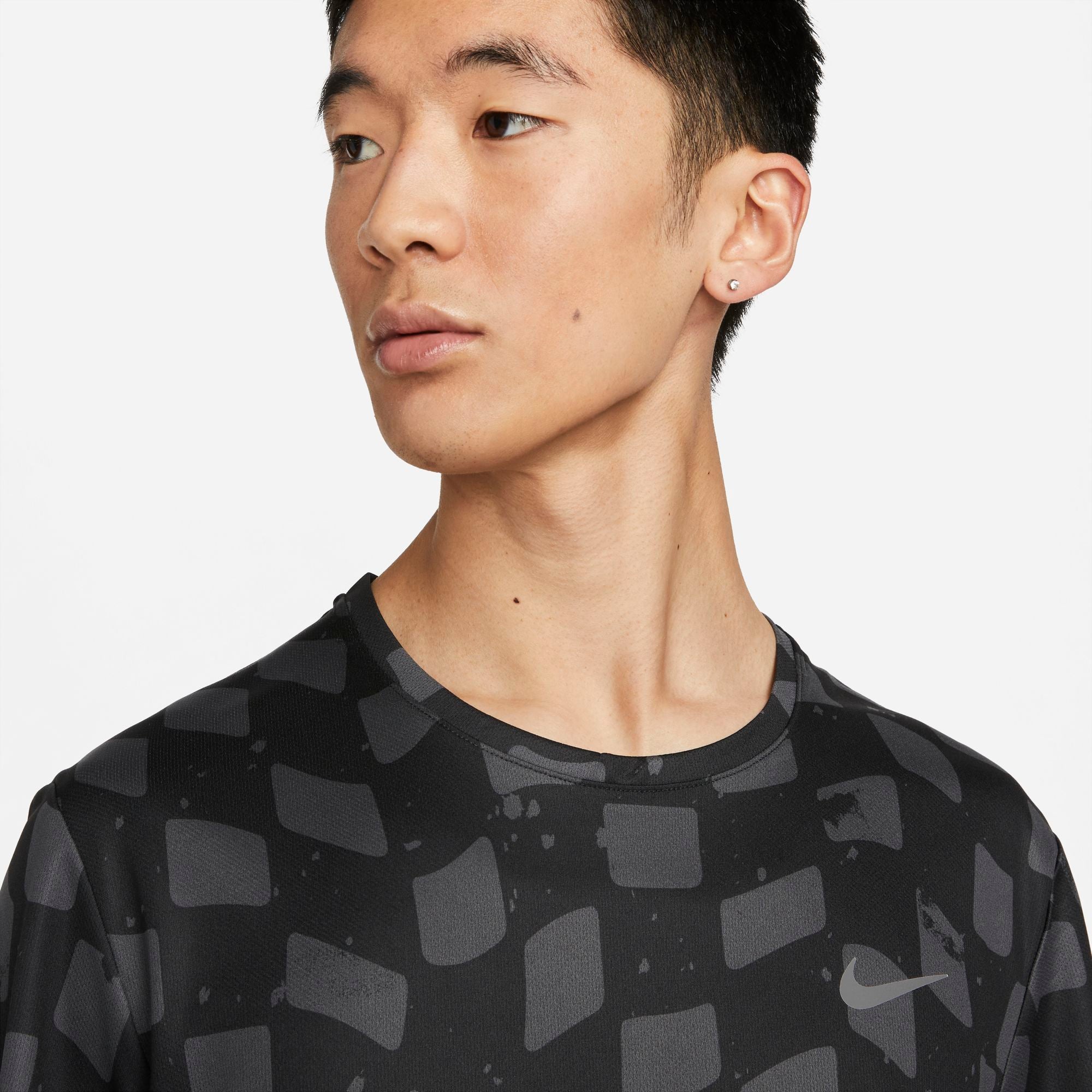 Nike Dri Fit Miler Short Sleeve T-Shirt Black