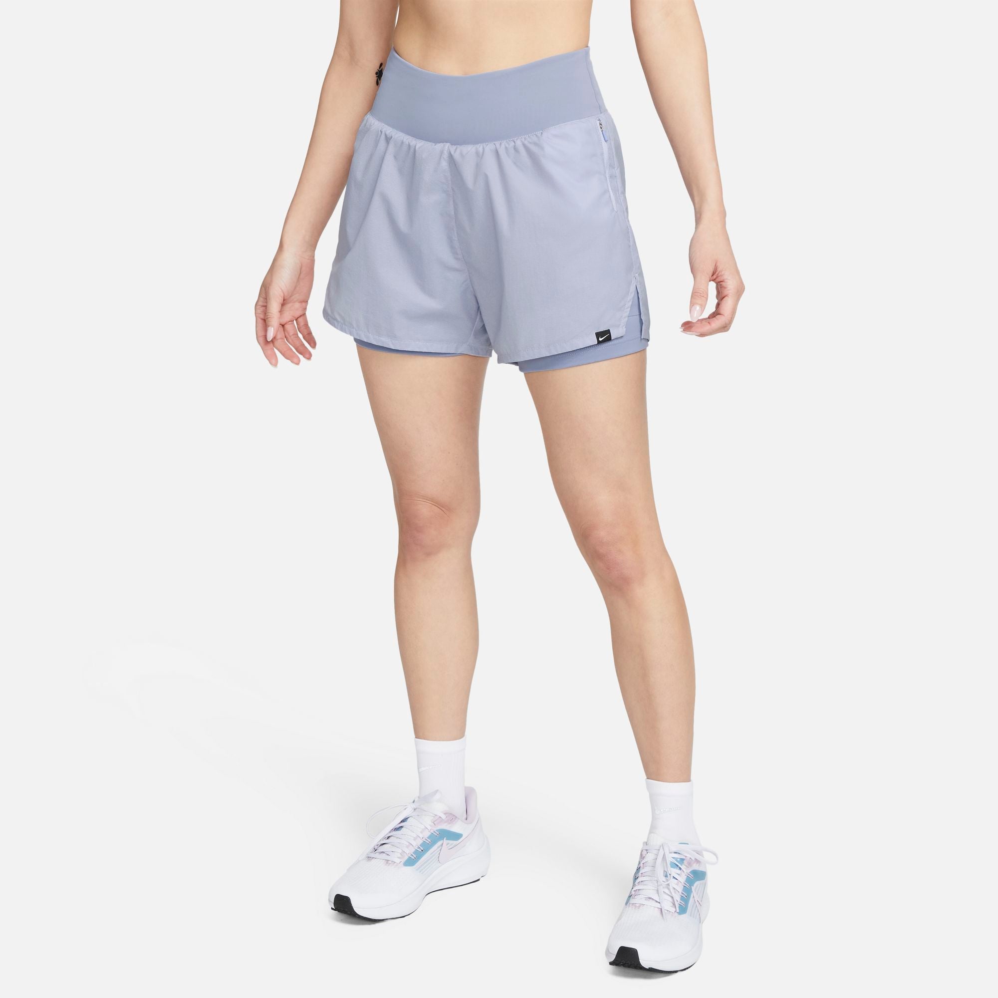 NIKE RUN DIVISION WOMENS MID-RISE 3" 2-IN-1 REFLECTIVE SHORTS