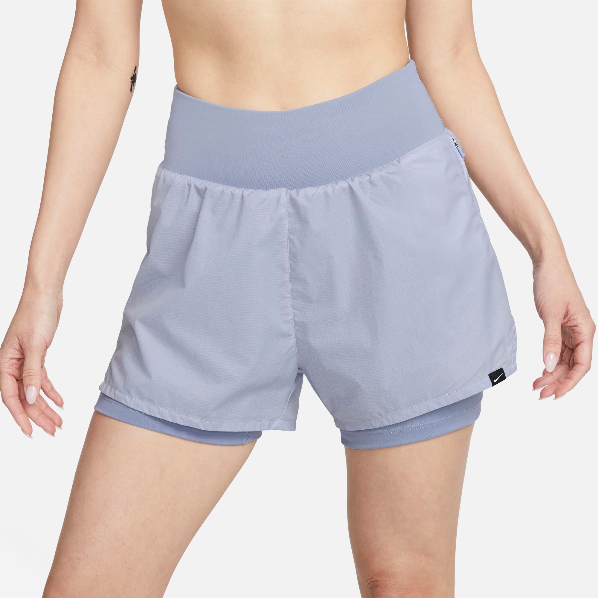 NIKE RUN DIVISION WOMENS MID-RISE 3" 2-IN-1 REFLECTIVE SHORTS